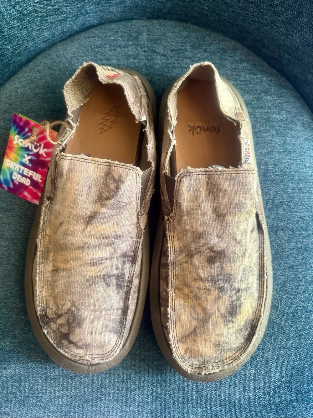 Sanuk Men's Slip-On Loafers in Tan and Brown Tie-Dye - Picture 2 of 7